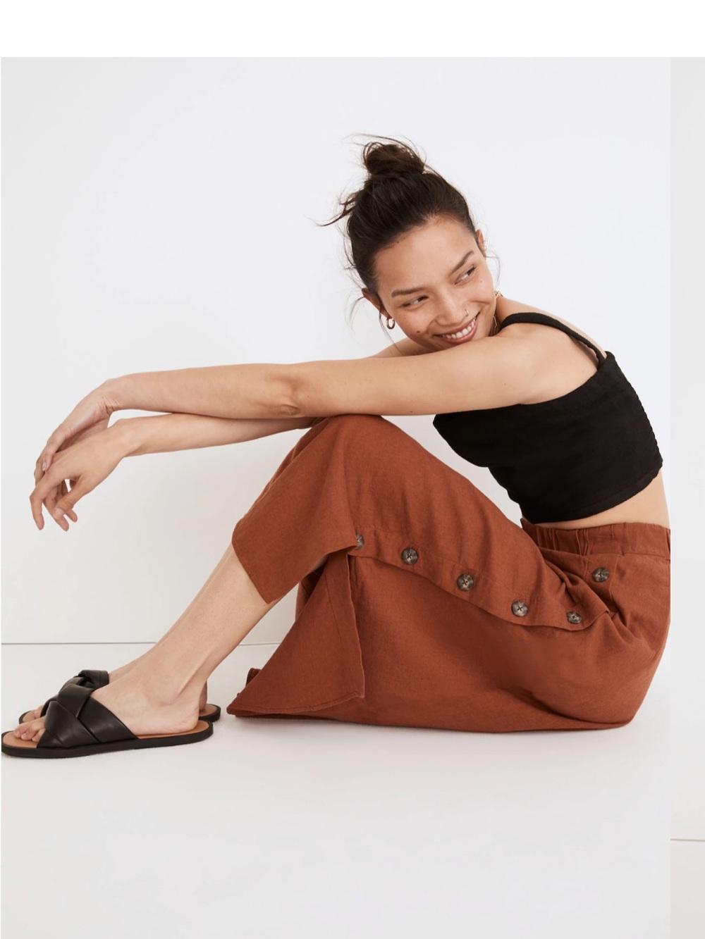 Madewell Linen-Blend Side-Button Midi Skirt - Picture 2 of 7